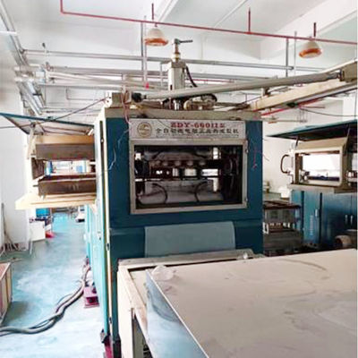 استفاده شده 8000 کیلوگرم لیوان Thermoforming ماشین با حداکثر شکل دادن عرض 750mm